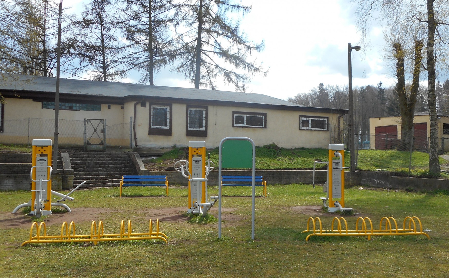 Zdjęcie do projektu Zagospodarowanie terenu na cele rekreacyjno-spacerowe - dz. nr 103, ul. Tenisowa/Sportowa